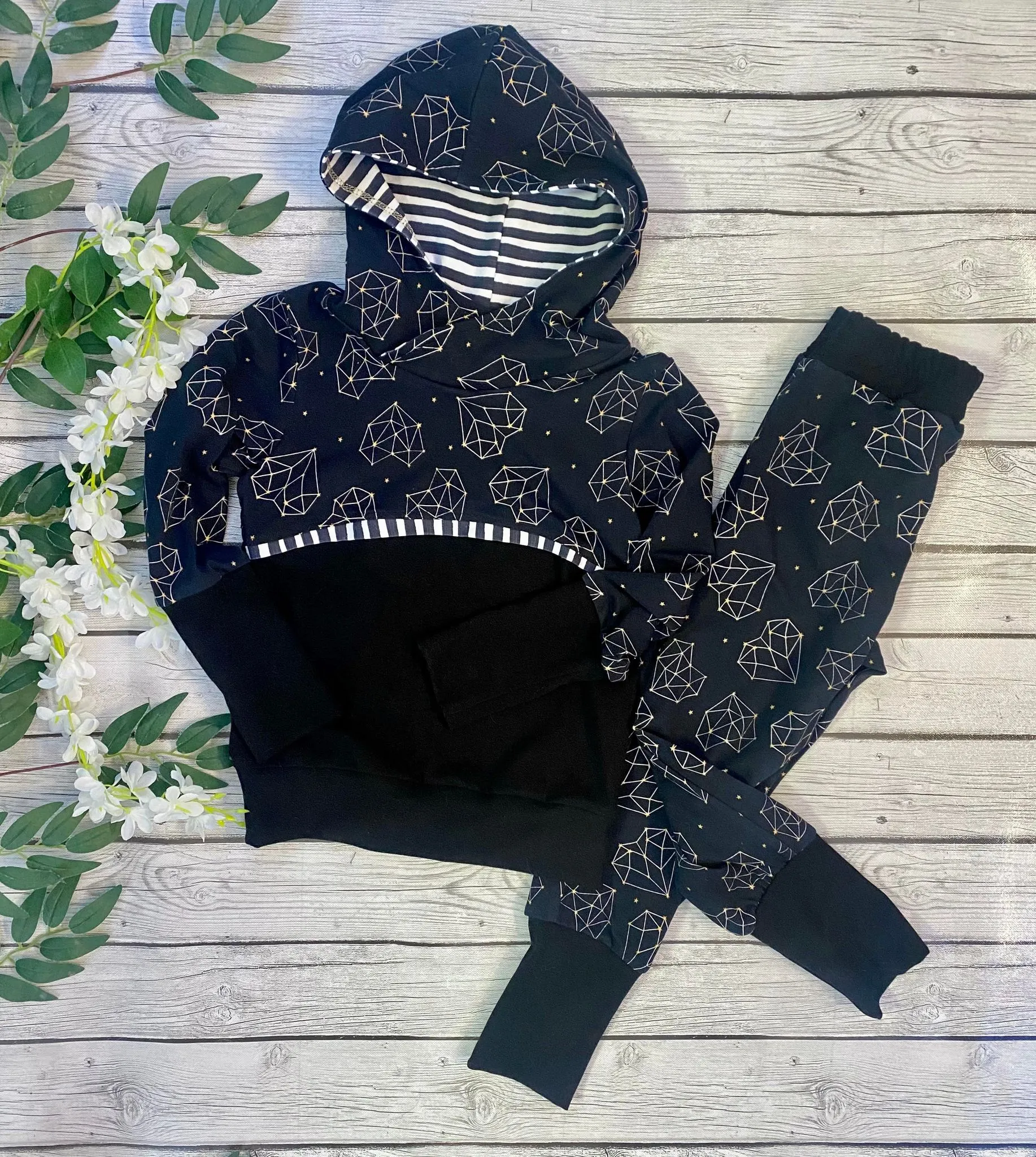 Black Geo Hearts Joggers