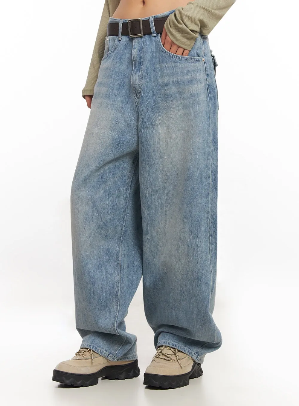 Kimberly Wide-Fit Baggy Jeans IA504