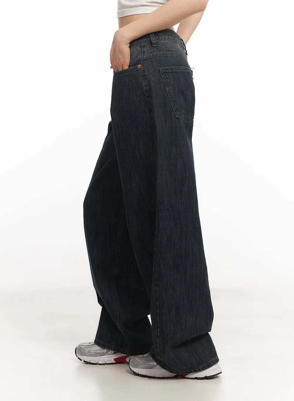 Linny Low-Rise Baggy Jeans CA503