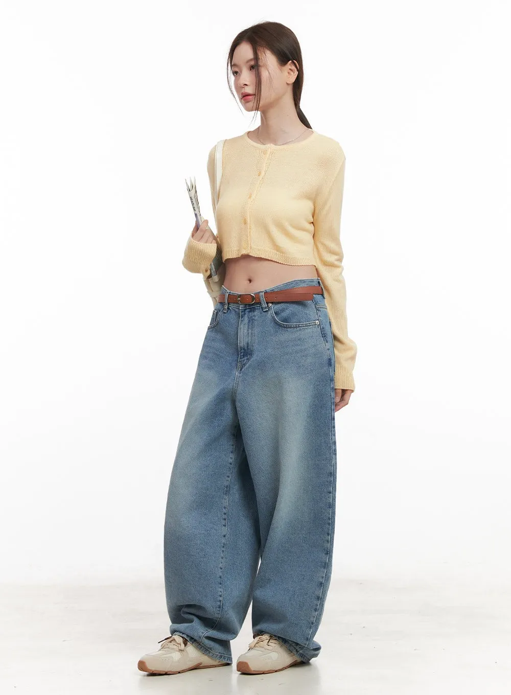 Margaret Wide-Fit Baggy Jeans CM512