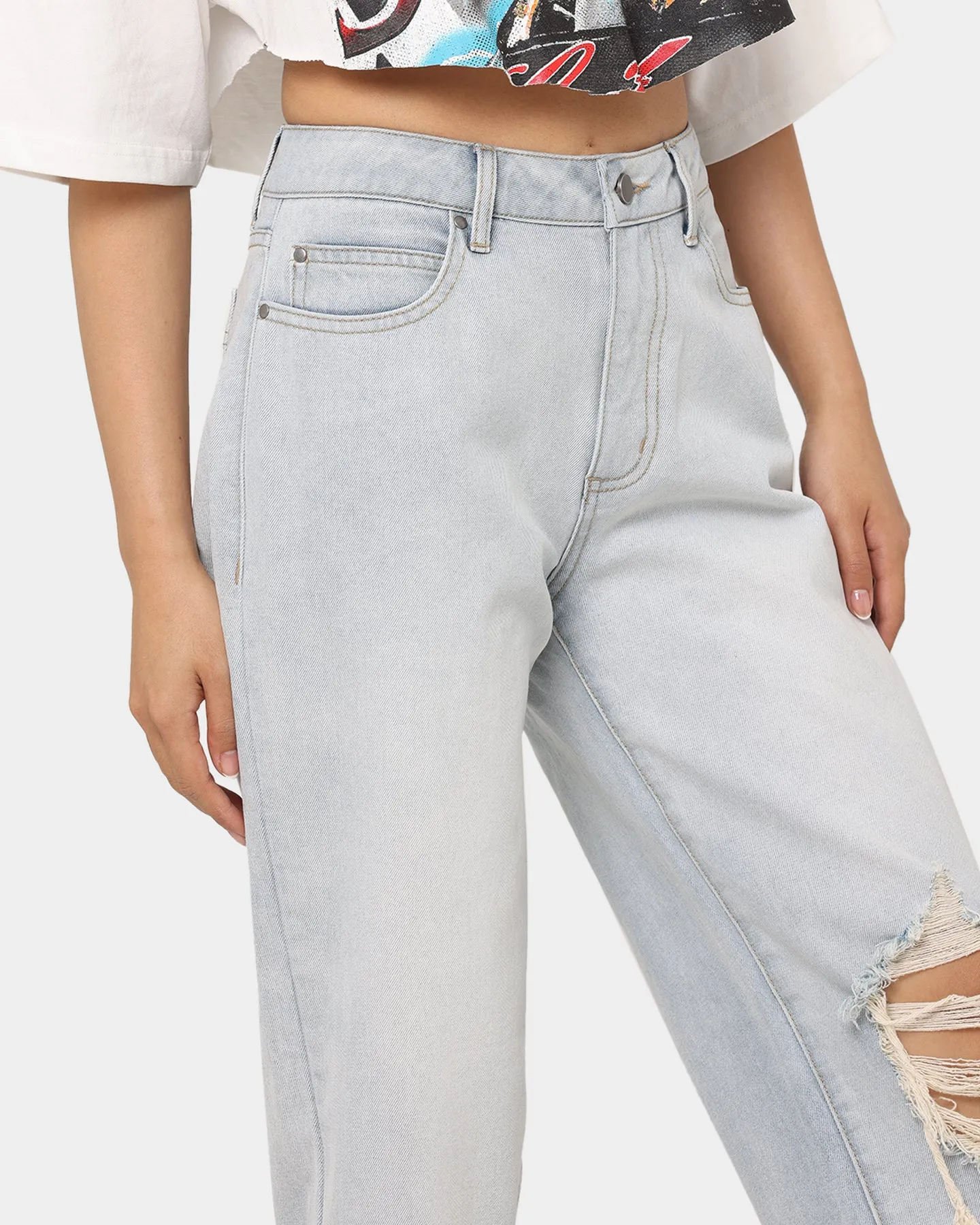 MNML Women's Baggy Distressed Jeans Vintage Blue