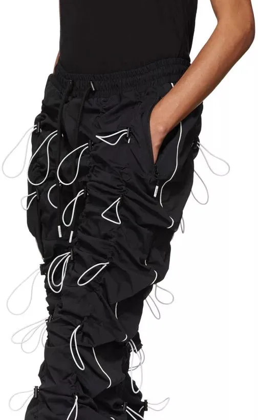 “NO STRINGS ATTACHED JOGGERS”